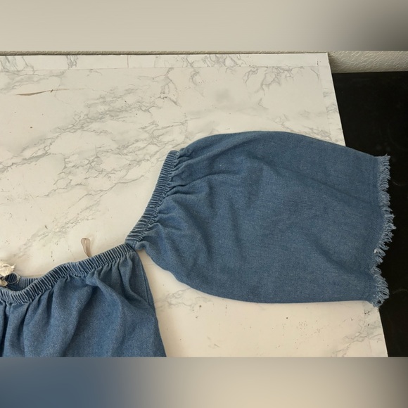 Better Be Jean 3/4 Sleeve Crop Top Women’s M Denim Raw Hem Elastic Chest F1 - Picture 2 of 5